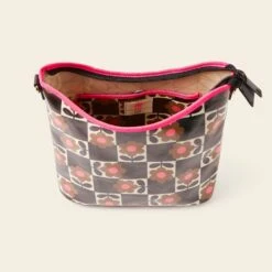 Cross Carry Crossbody - Flower Pot Chestnut 11 Cross Carry Crossbody - Flower Pot Chestnut -Orla Kiely 24SEFLP744 2130CrossCarryCrossbody FlowerPotChestnut4