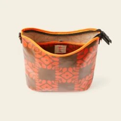 Cross Carry Crossbody - Lattice Flower Tile Conker -Orla Kiely 24SELFT744 2340CrossCarryCrossbody LatticeFlowerTileConker4