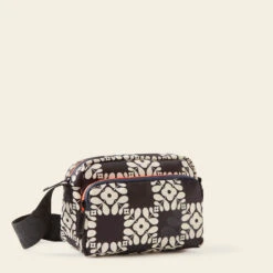 Angle Camera Bag - Lattice Flower Tile Onyx -Orla Kiely 24SELFT764 0012 AngleCameraBag LatticeFlowerTileOnyx2