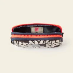 Iota Phone Case - Lattice Flower Tile Onyx -Orla Kiely 24SELFT840 0012 IotaPhoneCase LatticeFlowerTileOnyx4