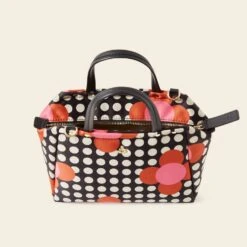 Concertina Crossbody Tote - Fuchsia Flower Polka Dot 11 Concertina Crossbody Tote - Fuchsia Flower Polka Dot -Orla Kiely 24SESAT860 6710 ConcertinaCrossbodyTote FuchsiaFlowerPolkaDot4