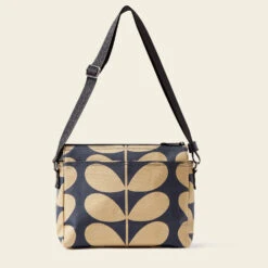 Fielder Crossbody - Solid Stem Oatmeal 10 Fielder Crossbody - Solid Stem Oatmeal -Orla Kiely 24SESLD937 1965FielderCrossbody SolidStemOatmealNavy3